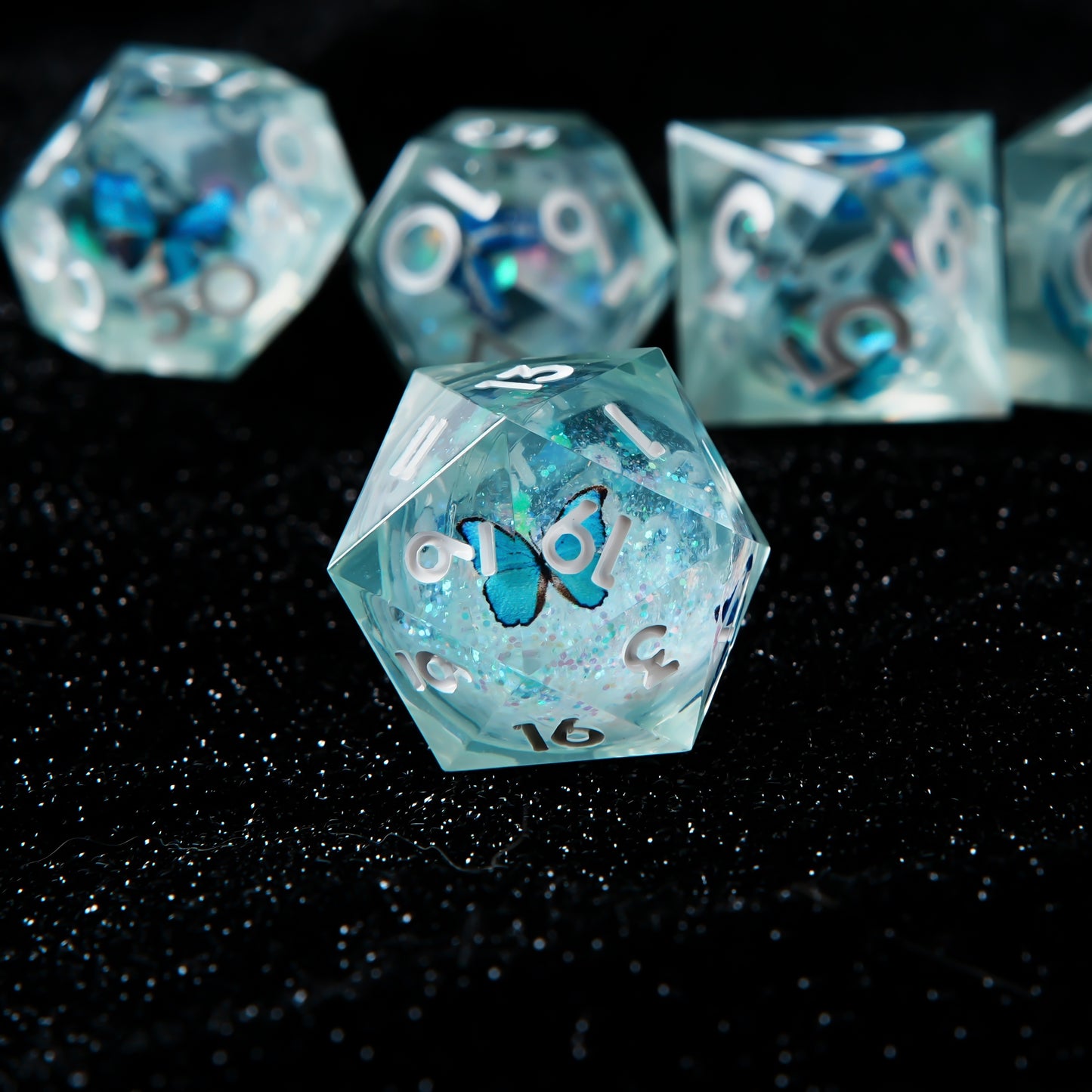 Skyborn Dream • 7-Piece Liquid Core Dice Set