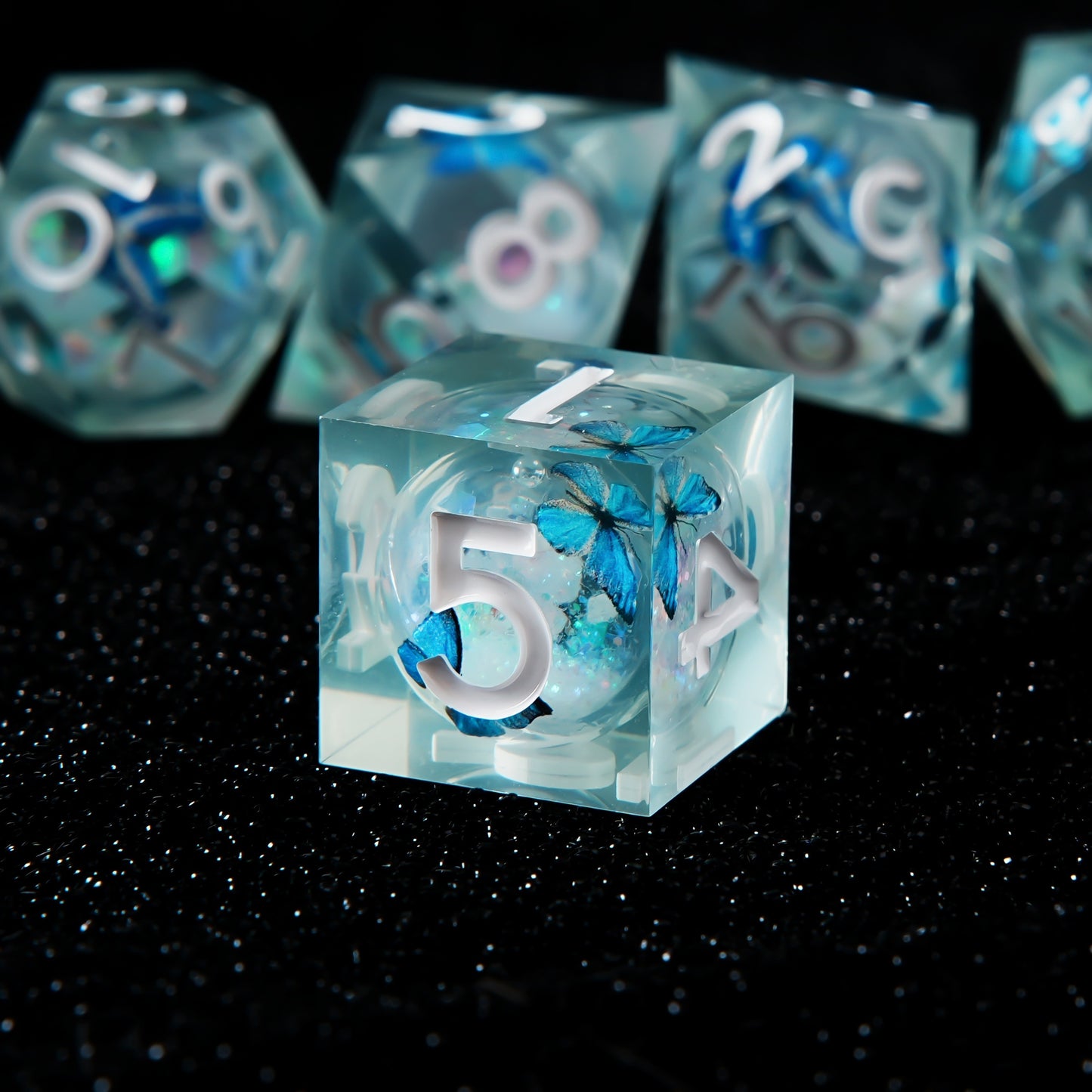 Skyborn Dream • 7-Piece Liquid Core Dice Set