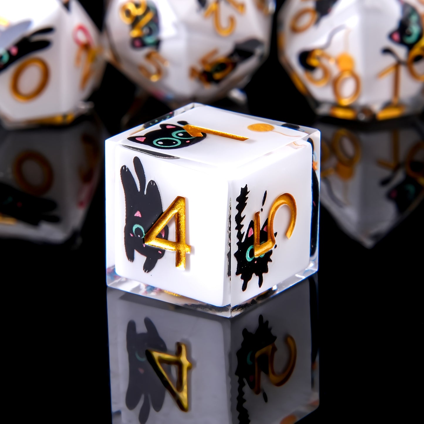 Feline Fortune • 7-Piece Resin Dice Set